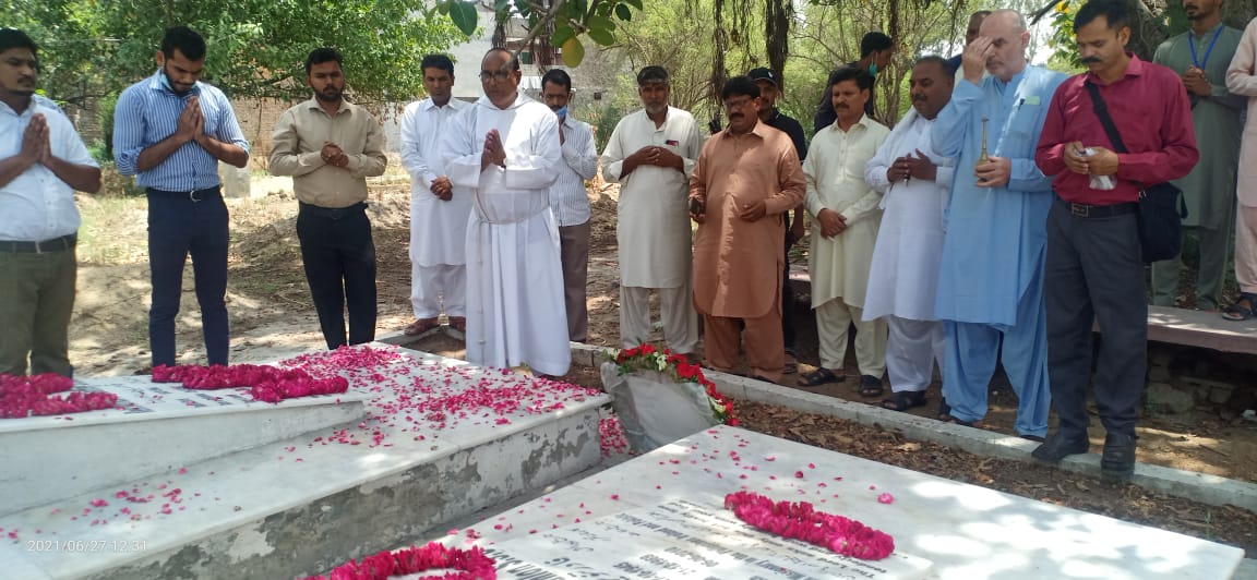 Memorial Mass for three Columbans buried in Lahore