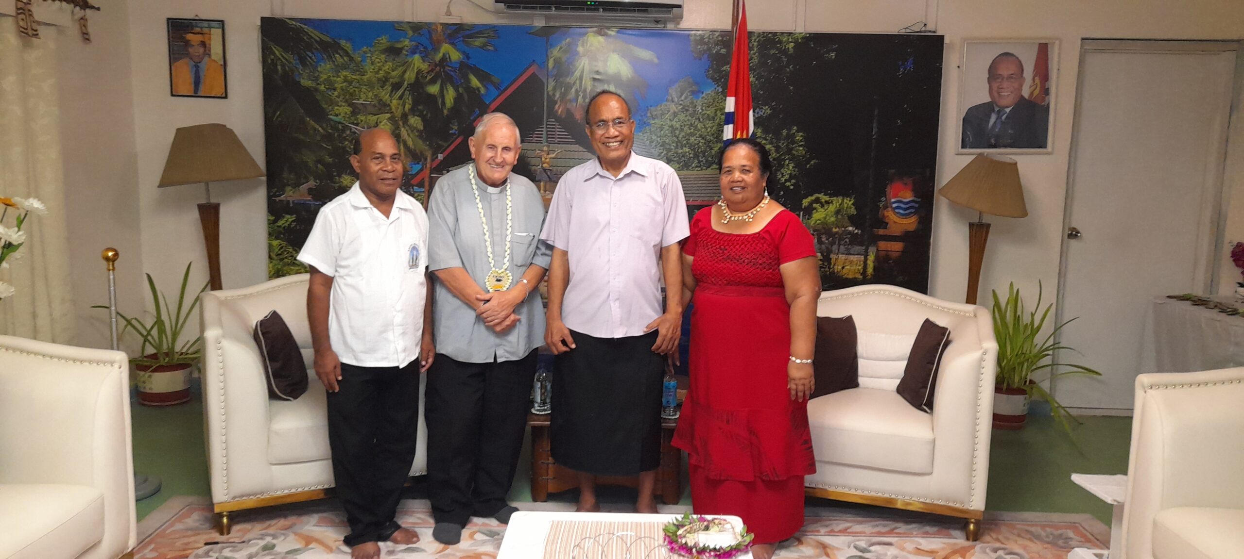 Kiribati President hosts state banquet for Fr Donal McIlraith